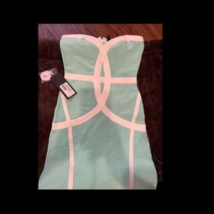 Brand New With Tags Marciano Refresh Dress Size Small